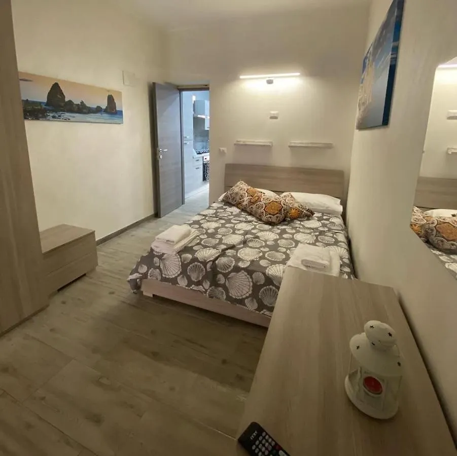 Luz Mary House 0*, Catania Italy